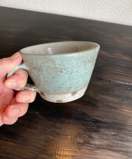 マグカップ　グリーン×水玉