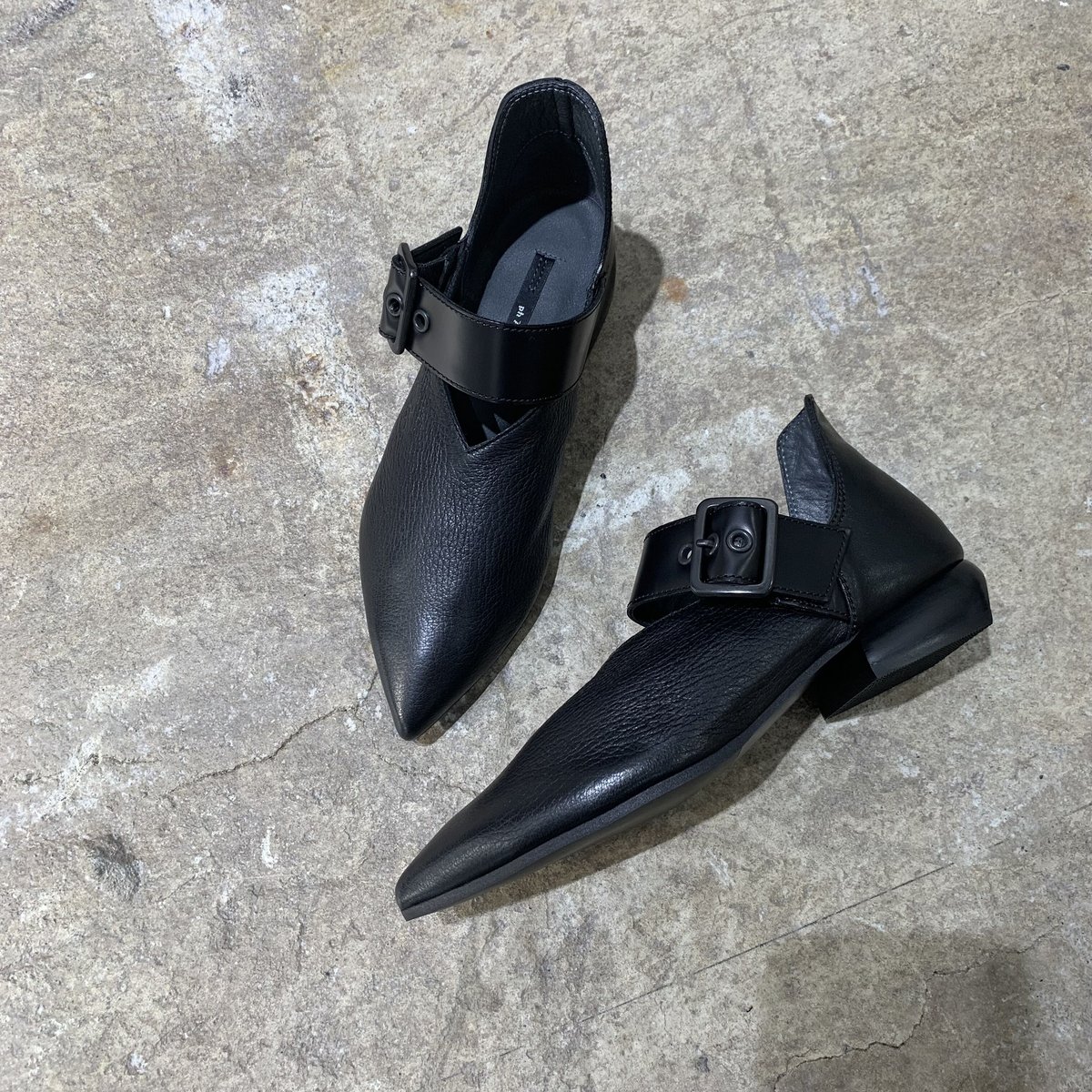 ph7+】P1F0009 BK | ph7+