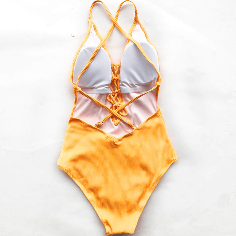 AIRSPACE 3カップUPビキニ ワンピース水着 オレンジ 女性ワンピース水着オレンジレッドカラーブロックパイピングワン