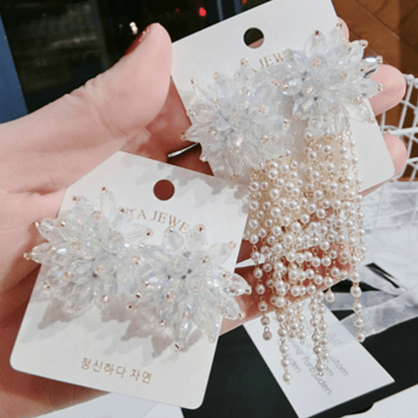 フラワーパールピアス クリア  夏　ボリューム   シャワー 大きめピアス   結婚式 二次会 ウエディング 演奏会 パーティ お呼ばれ