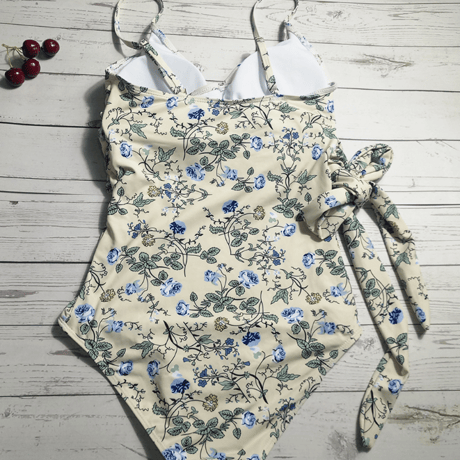 リボンワンピース水着     水着  体型カバー  大人可愛い リゾート プール 海 夏  ベージュ  グリーン