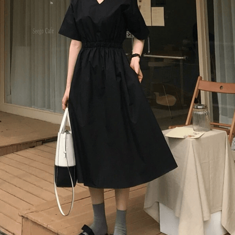 ウエストゴムワンピース ゆったり シンプル 半袖    Aライン Vネック  カジュアル  ミモレ丈    お呼ばれ    同窓会    大きいサイズ    黒  ブラック
