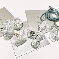 [made in higuchi] 氷山アクセサリー