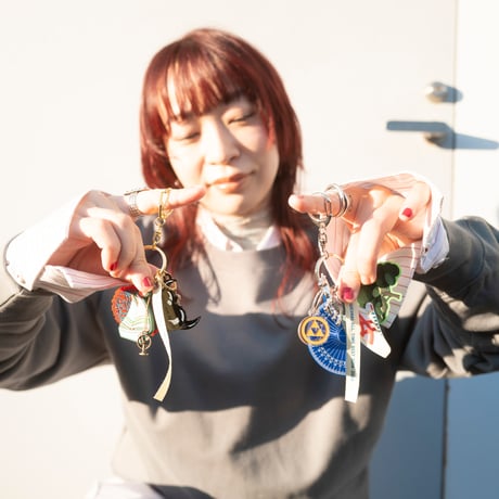 【数量限定】ALL TIME BEST 10周年記念キーチェーン
