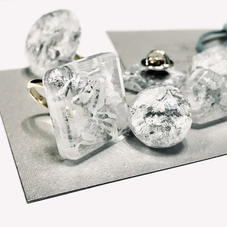 [made in higuchi] 氷山アクセサリー