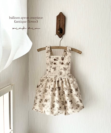 balloon apron onepiece《antique flower》