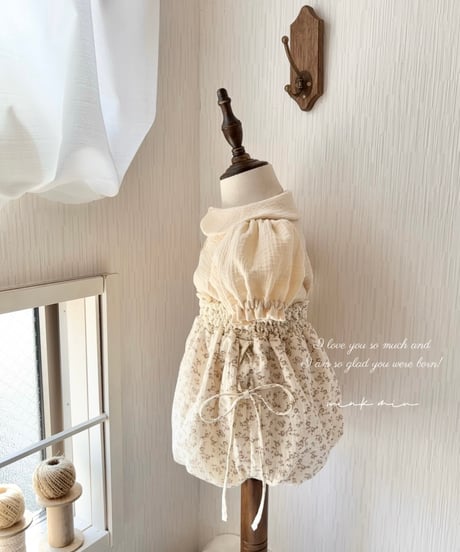 round collar volume sleeve w gauze blouse《milk/short sleeve》