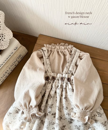 french design neck w gauze blouse《long sleeve》