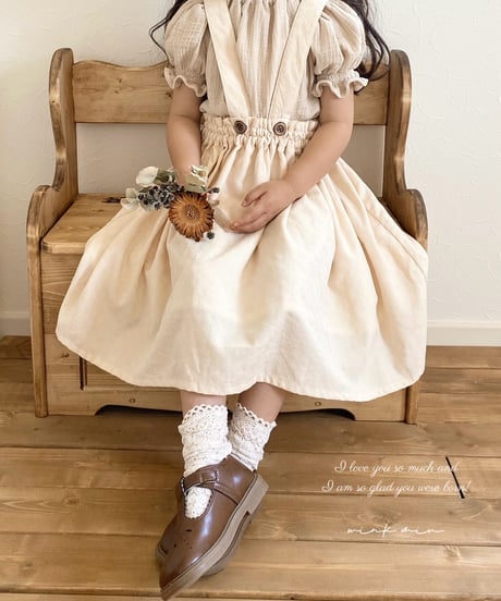 french design neck w gauze blouse《beige/short sleeve》