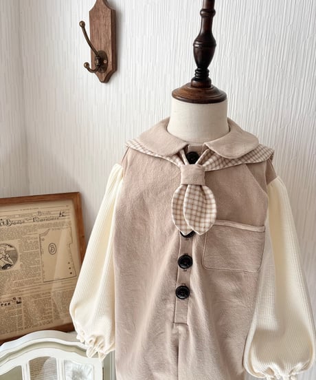 vest like knit sleeve cover all