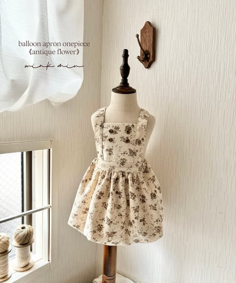 balloon apron onepiece《antique flower》