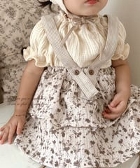 french design neck w gauze blouse《milk/short sleeve》