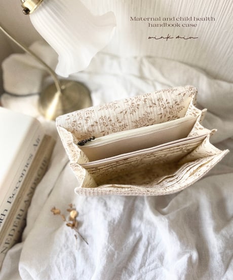 maternal and child health handbook case 《normally / milk  & leaf cafe au lait》