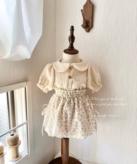 round collar volume sleeve w gauze blouse《milk/short sleeve》