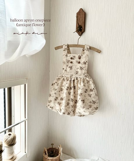 balloon apron onepiece《antique flower》
