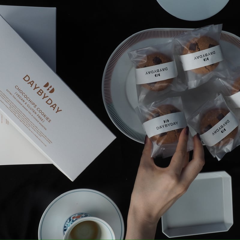 CHOCOCHIPS COOKIES 5boxes 予約受付8月1日(金)20:00〜 | D