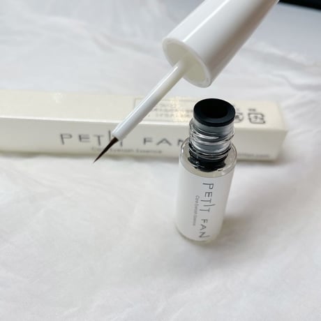 PETIT FAN Care Eyelash Essence まつげ美容液　3㎖