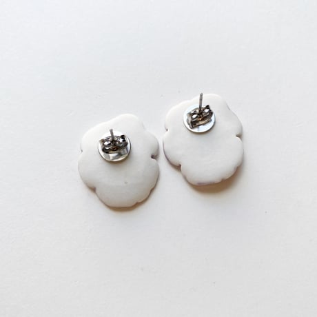 ののむらみなみ　陶器ピアス（パンジー　紫）