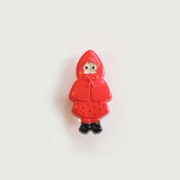 赤ずきんちゃんボタン (JB767231 22mm)