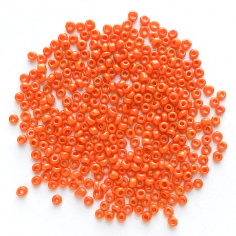 シードビーズ　（JFK031　オレンジ　size外径:約2.5mm)    【4g】