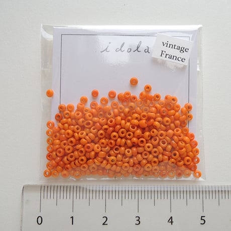 シードビーズ　（JFF211　オレンジ　size外径:約2.2mm)     【4g】