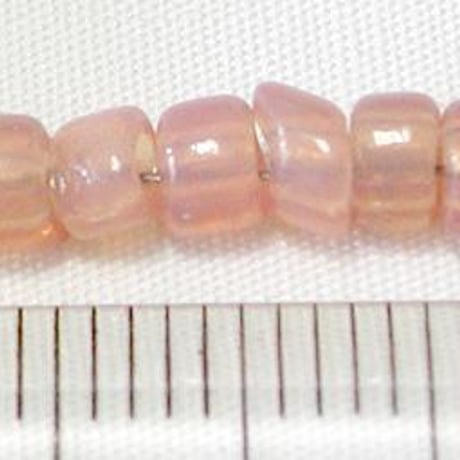 シードビーズ　（JFF224　ピンク　size外径:約3.8mm)    【4g】