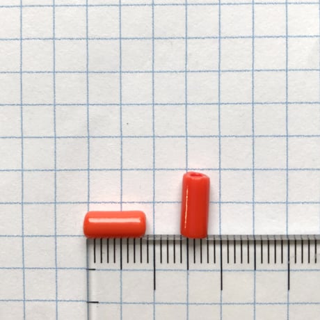 チューブビーズ　（JFF301　レッド　size:約Φ3.7mm～4.2mm×9.0mm）   【30個】