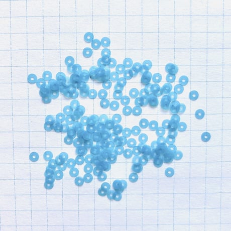 スパンコール ラウンド 3mm（FSCA354 クリアライトブルー）【0.3g】