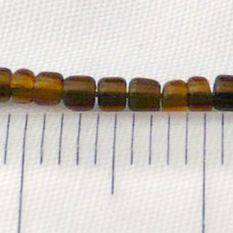 シードビーズ　（JFK009　ブラウン　size外径:約1.9mm)    【4g】