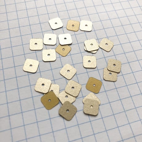 スクエアスパンコール 6mm（FFS058  シャンパンゴールド）【0.2g】
