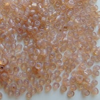 シードビーズ　（JFF136　ピンク　size外径:約2.2mm　丸小)    【4g】