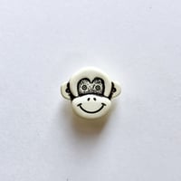 さるボタン (JB734092 　ホワイト)