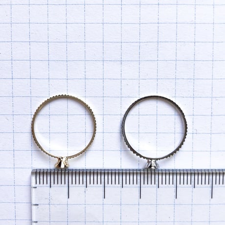 貼り付けリングパーツ・円錐型カップ（Φ4mm×2mm　シルバー)  【2個セット】