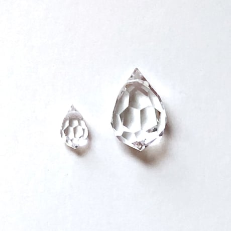 チェコカットドロップビーズ（L　18mm/12mm　クリスタル） 【2個セット】