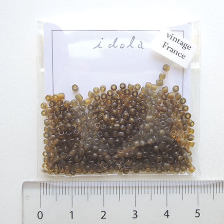 シードビーズ　（JFK009　ブラウン　size外径:約1.9mm)    【4g】