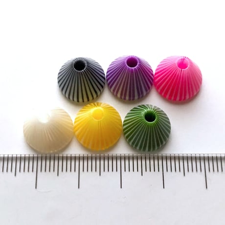 ストライプコーンビーズ（円錐型・約Φ12mm×8.5mm)