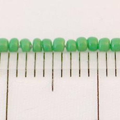 シードビーズ　（JFF015　グリーン　size外径:約1.5mm)    【4g】