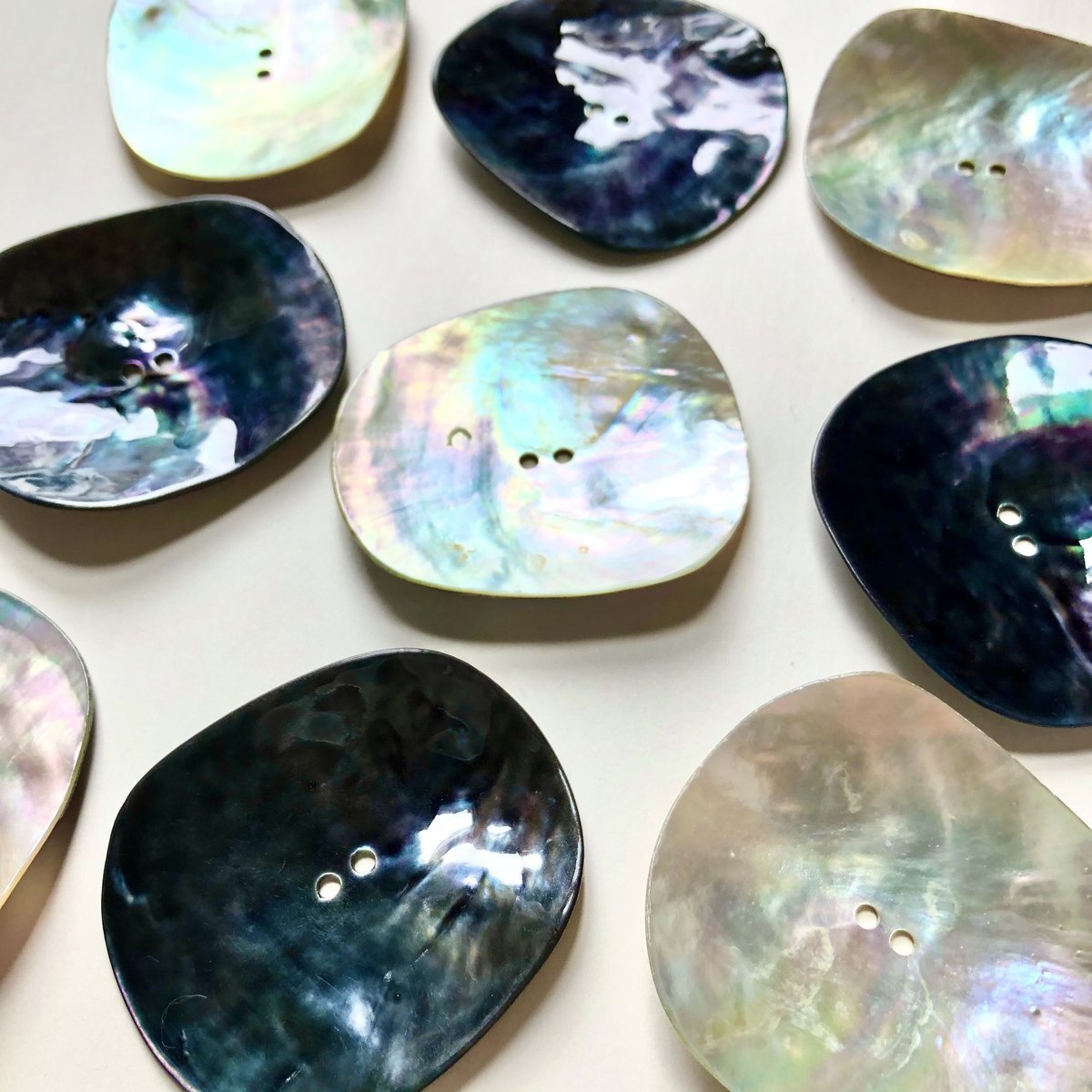 ビッグサイズシェルボタン (JB105293 ホワイト) | idola