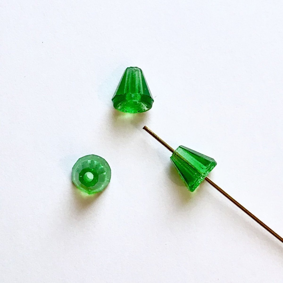 コーンビーズ（円錐型） (FJ191 グリーン) 【2個セット】 | idola