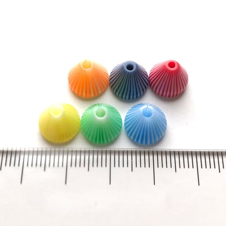 ストライプコーンビーズ（円錐型・約Φ10mm×7mm)