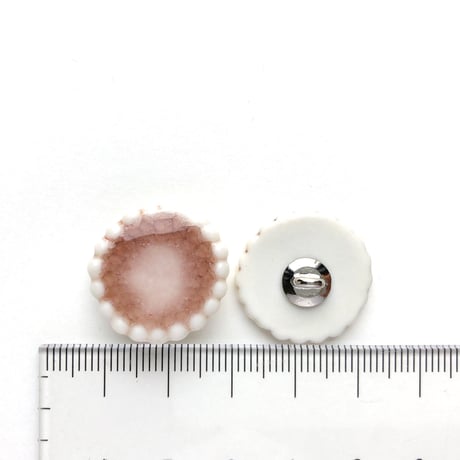 ののむらみなみ　陶器ボタン（るーぷ）