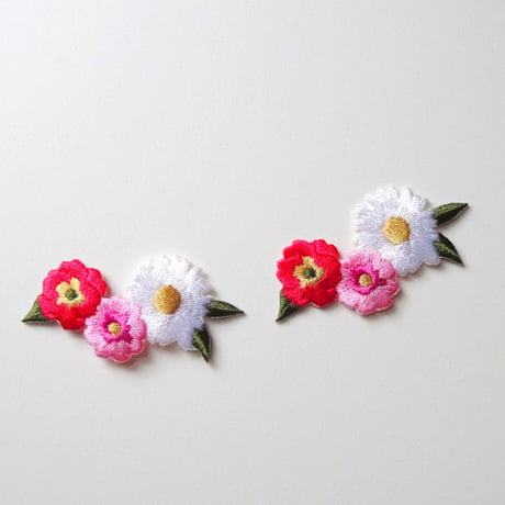 ３つのお花（ワッペン）【2枚セット】