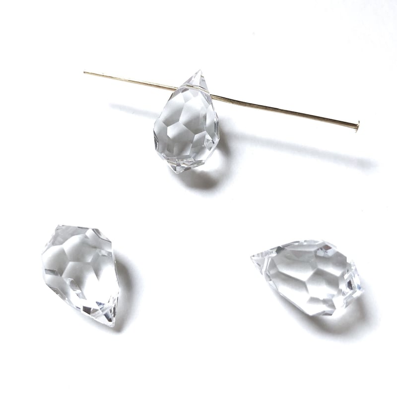 チェコカットドロップビーズ（L 18mm/12mm クリスタル） 【2個セット