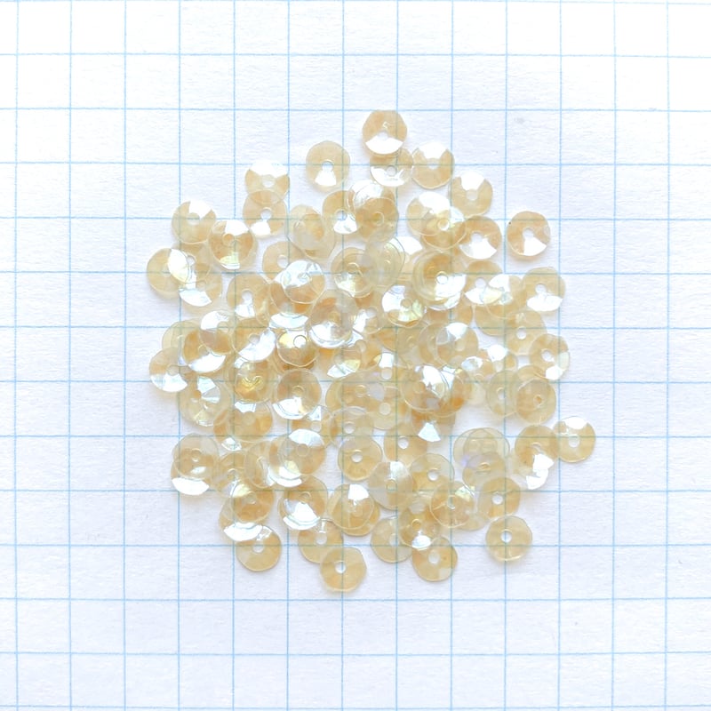 スパンコール ゼラチン製 4mm（coha106 オーロラ）【0.5g】 | idola