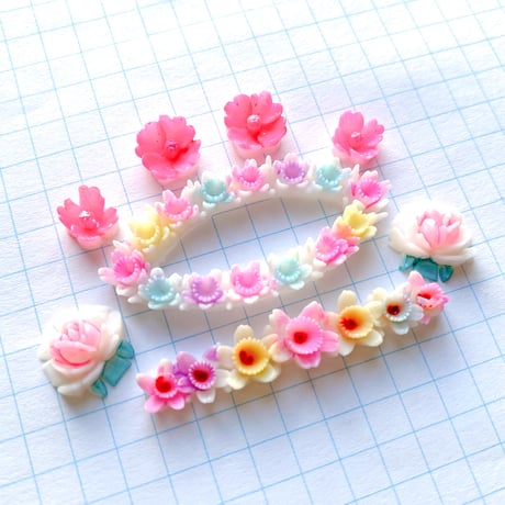 お花カボションパック【オーバル、ストレート各1、バラ、お花(大・小)各２】