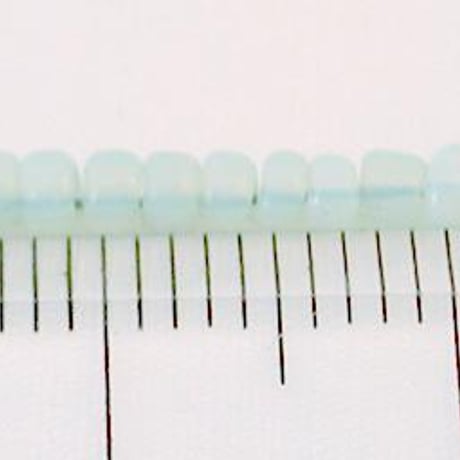 シードビーズ　（JFF114　グリーン　size外径:約2.3mm)    【4g】