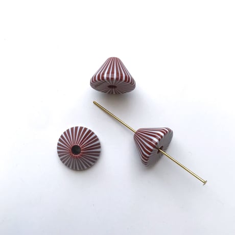 ストライプコーンビーズ（円錐型・約Φ16mm×10.5mm)
