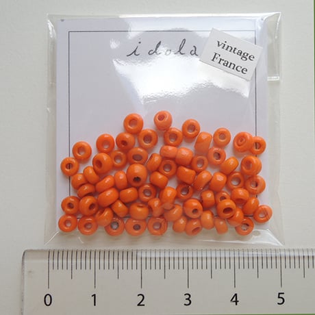シードビーズ　（JFF213　オレンジ　size外径:約4.0mm)     【4g】