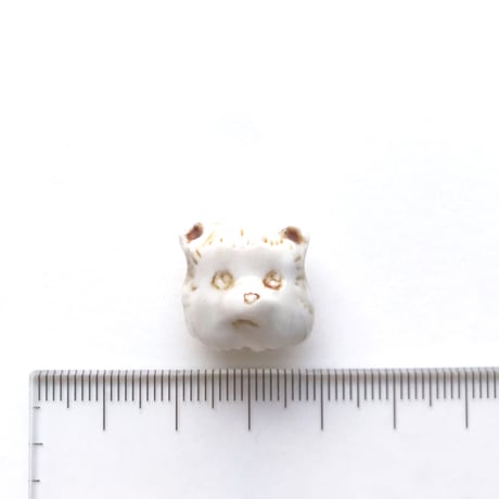 ののむらみなみ　陶器ボタン（しろくま）