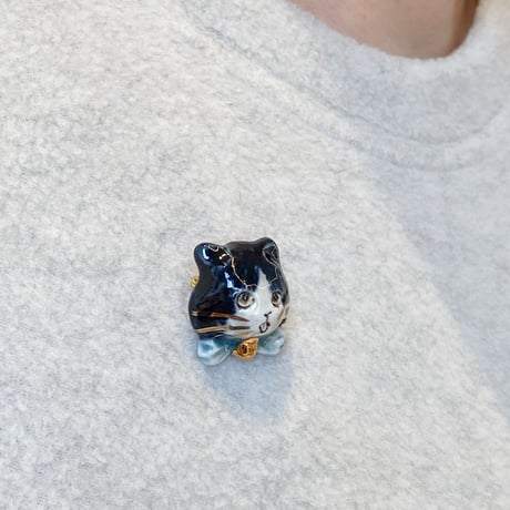 ののむらみなみ　陶器ブローチ（おしゃれなねこ　白黒）＊専用箱入り